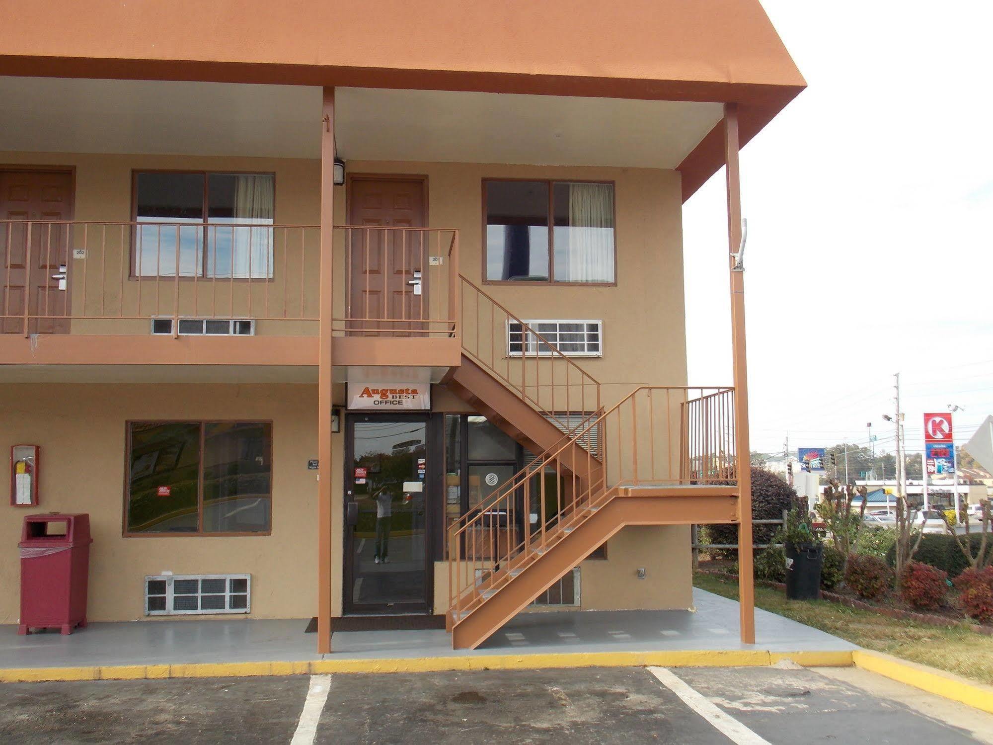 Augusta Best Inn Екстериор снимка