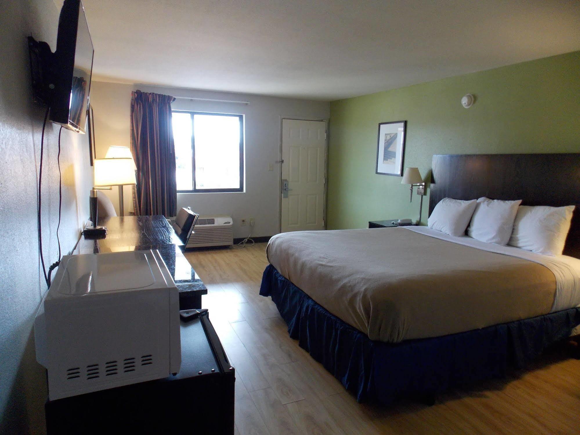 Augusta Best Inn Екстериор снимка